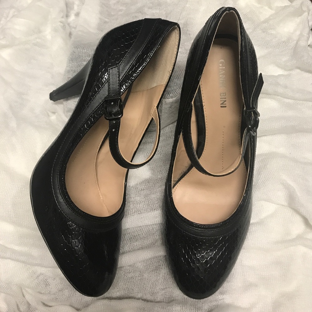 Gianni Bini Black Heels